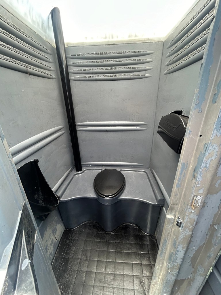 Portable toilet for rent